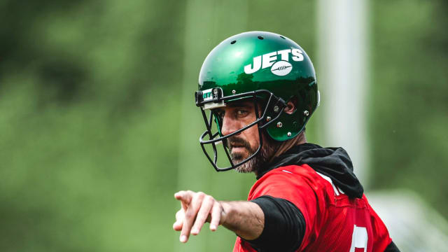 Jets' QB Aaron Rodgers at 2023 OTAs